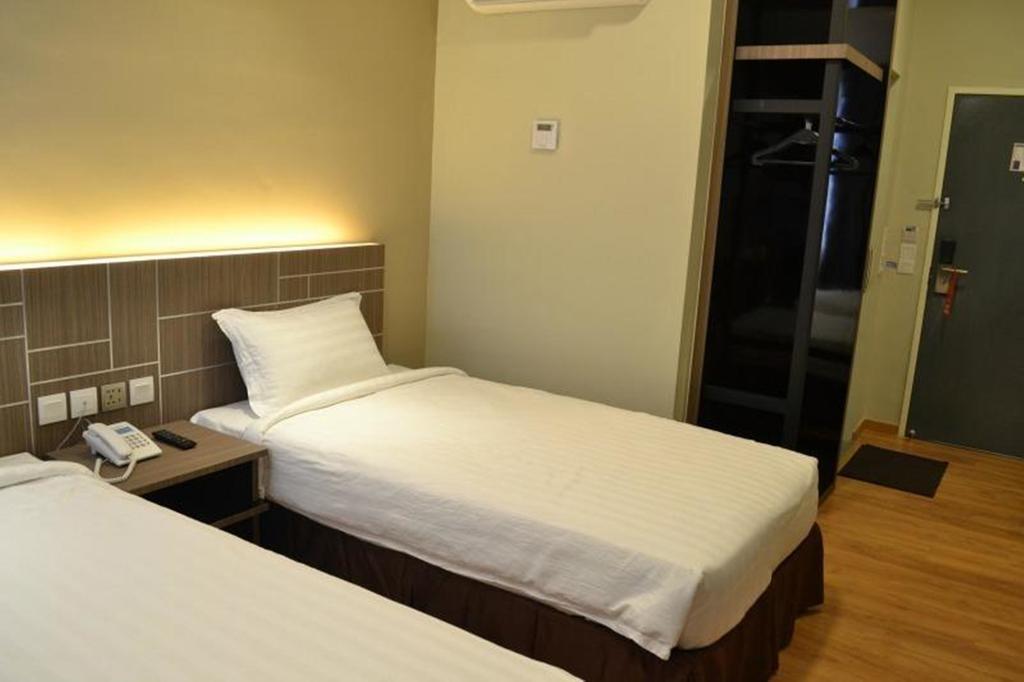 U Design Hotel Mentakab Mentekab Exteriör bild